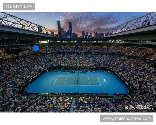 网球赛场激战正酣新星崛起引发观众热议与期待